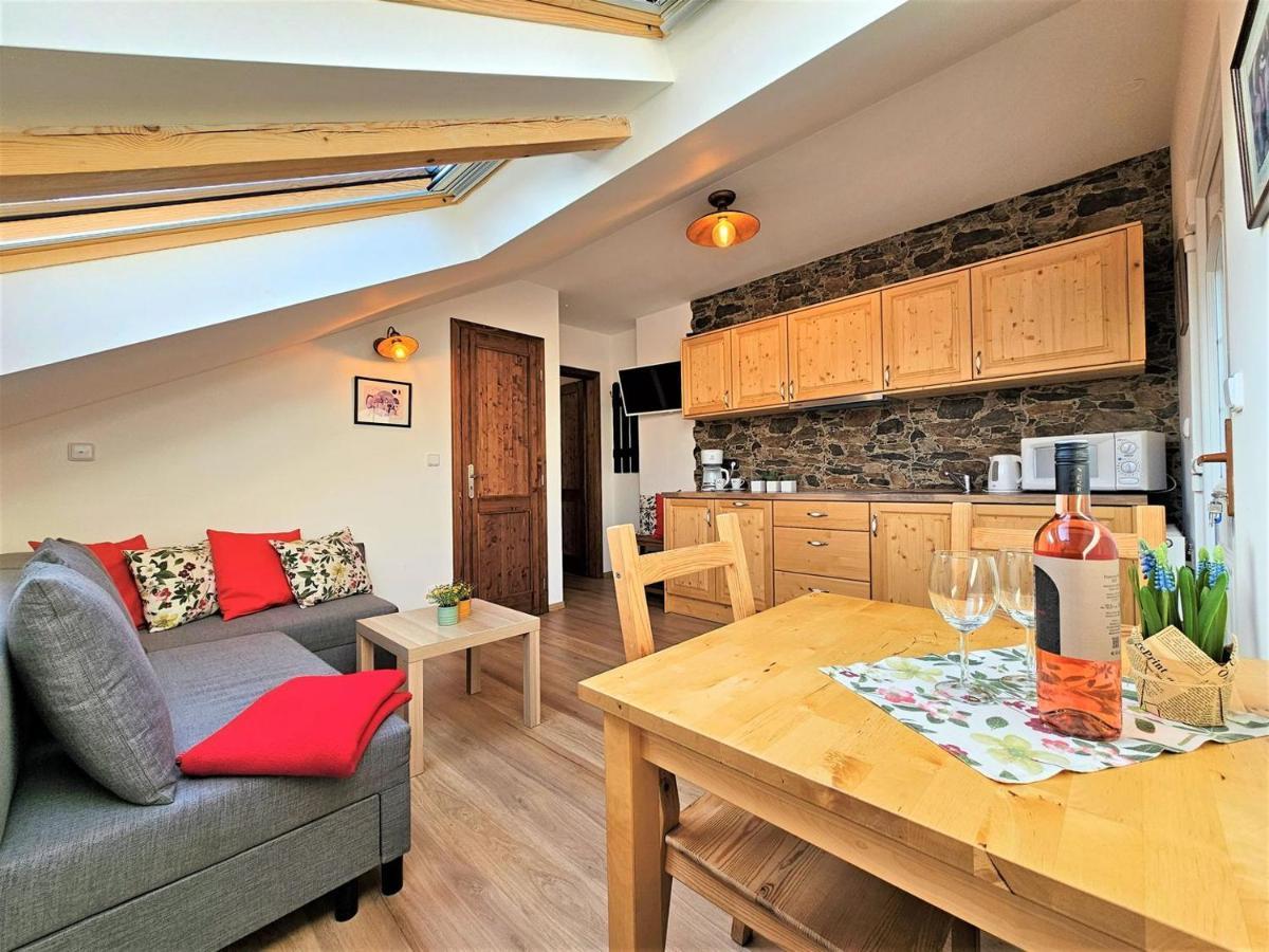 Pension U Sebastiana Hodousice Екстериор снимка