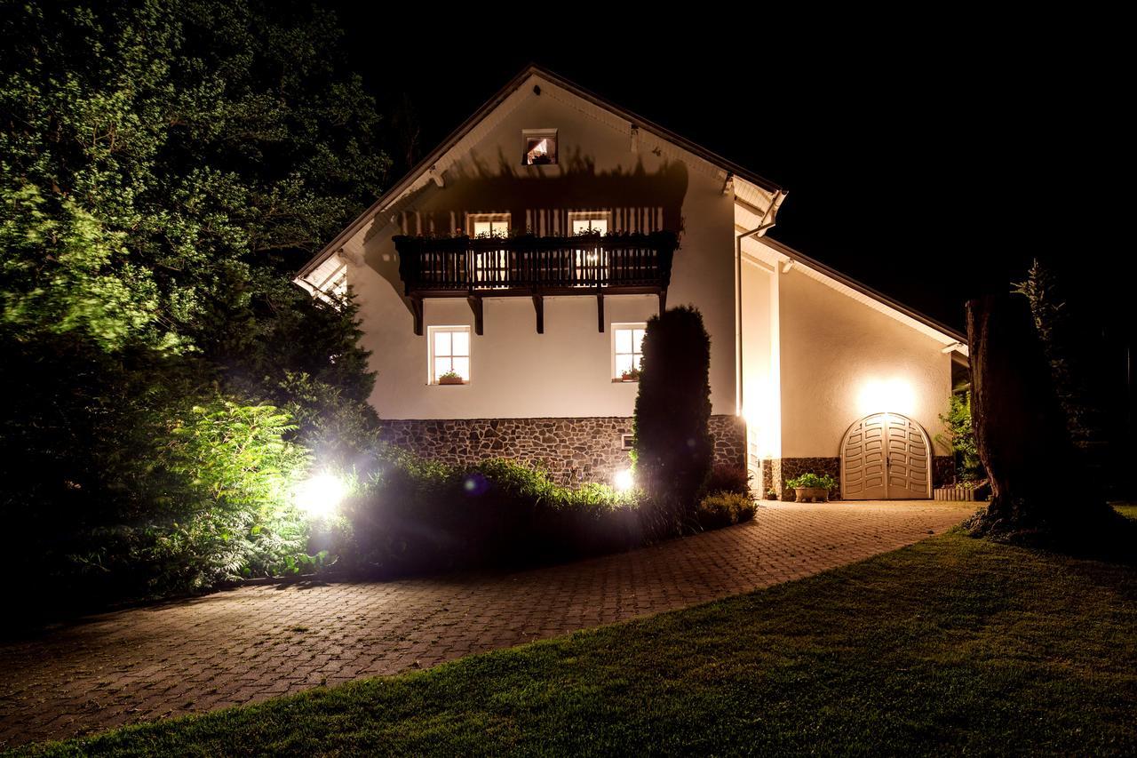 Pension U Sebastiana Hodousice Екстериор снимка
